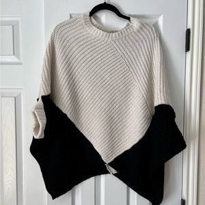 EUC Boutique sweater with dolman sleeves size medium, oversized.